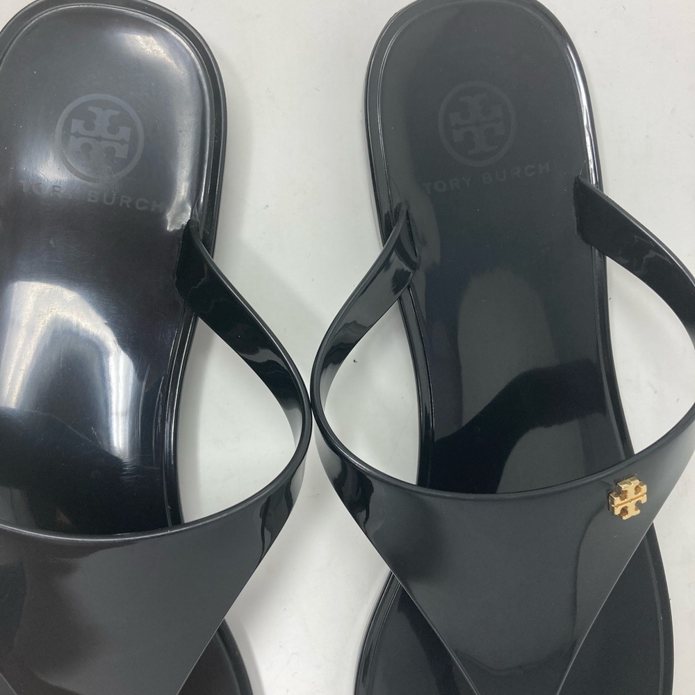 Tory Burch Black Jelly Thong Sandals with Gold Logo - Picture 2 of 7